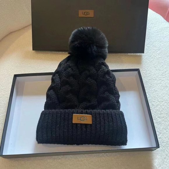 Ugg rhinestone hat new